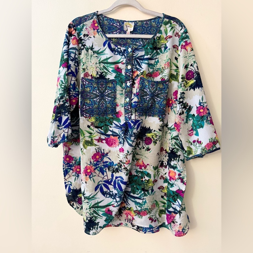 Fig and Flower Multicolor Floral Blouse, 2X, Spring Flowers Lightweight EUC